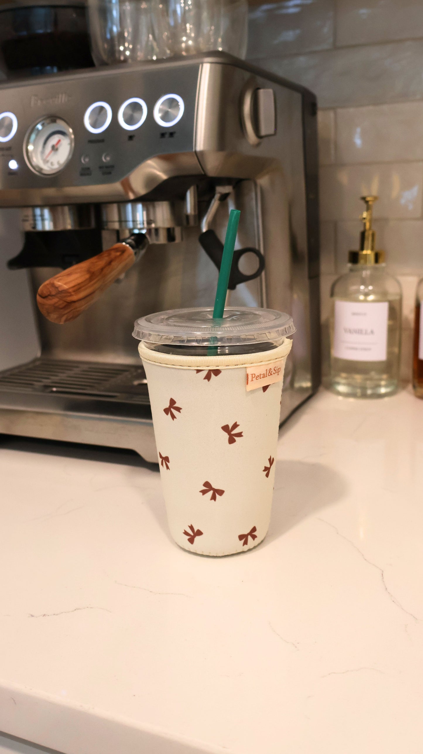 Iced Coffee Sleeve (Sunday Bows)